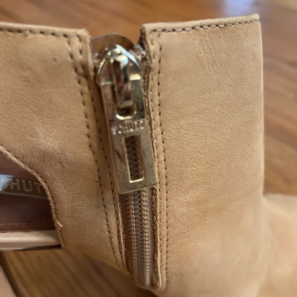 Schulz Booties - Picture 9 of 10